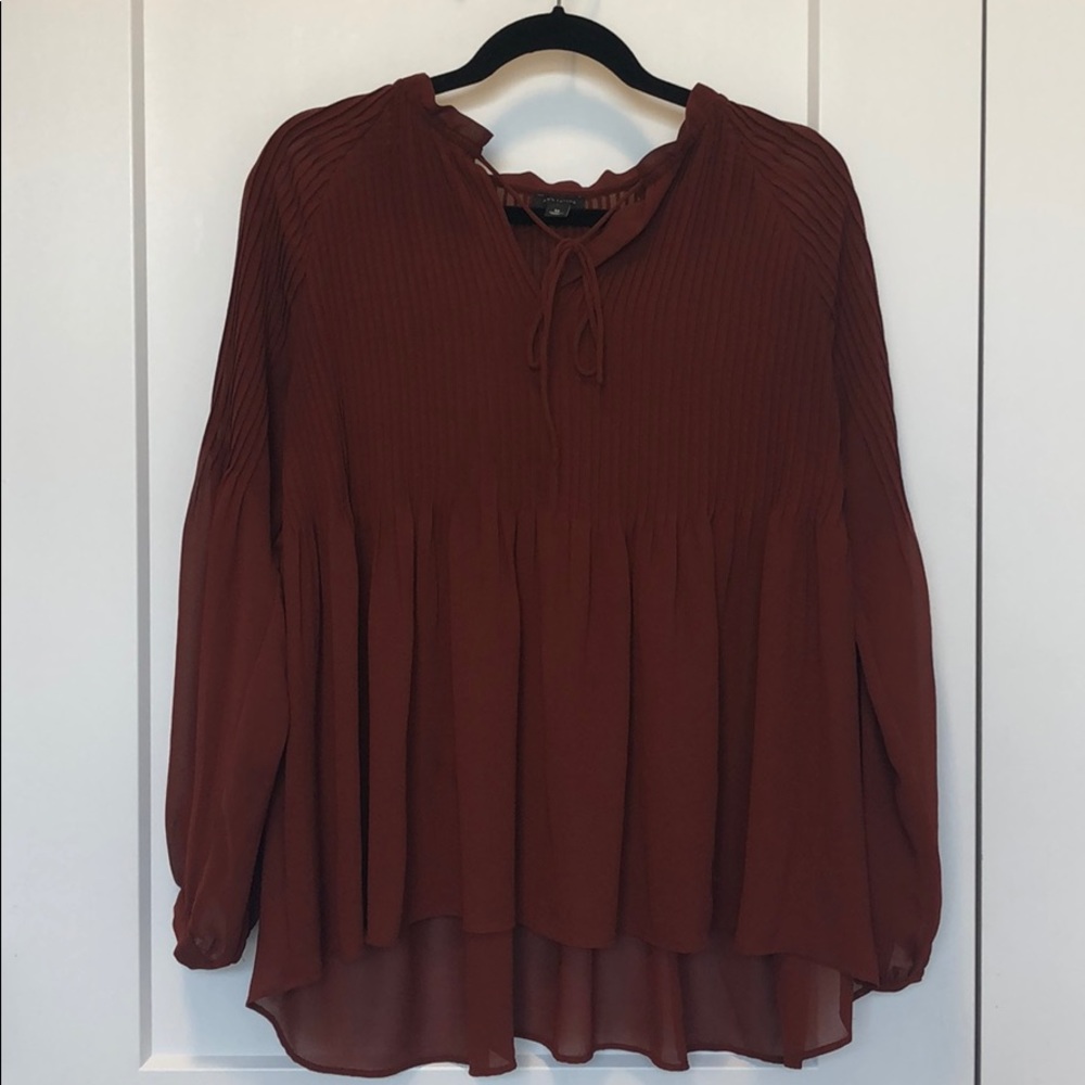 Ann Taylor long sleeve burgundy pleated blouse